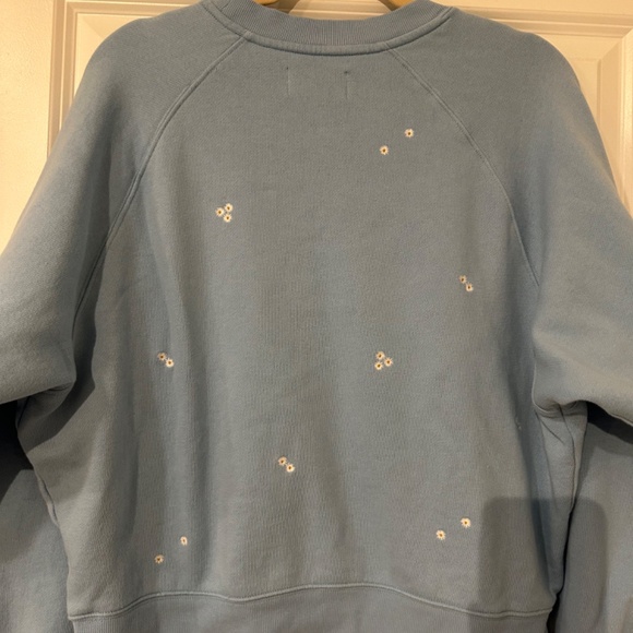 Old Navy Sweatshirt - Picture 6 of 8